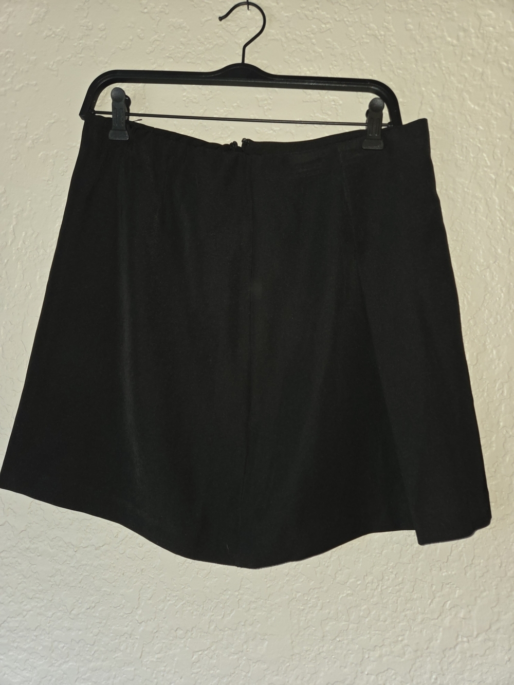 Classic Black Mini Skirt - Sleek Casual A-Line